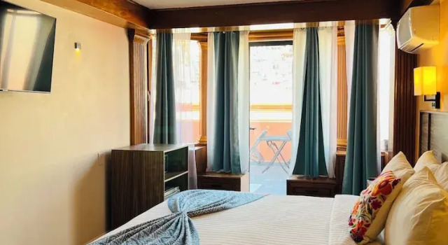 Люкс с видом на город Suites del Jardín Principal