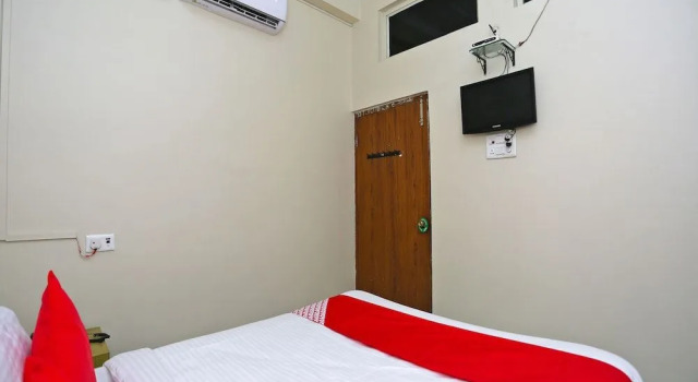 Oyo 18362 Hotel Jai Maa Durga, Забронировать Отель Отели Аллахабад 3 звезды, 3*