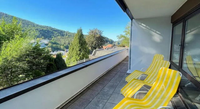 Апартаменты Compact Apartment in Bad Herrenalb With Forest Views