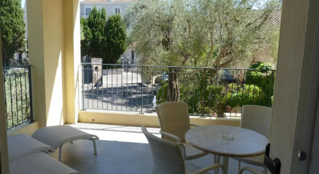 Полулюкс La Bastide de lOliveraie