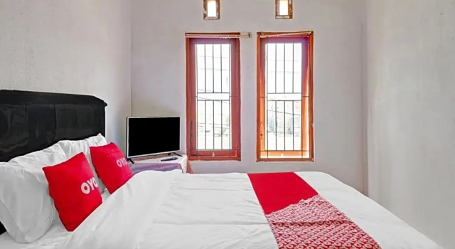 OYO 90815 Guest House Putri Sariwangi Syariah, Book Guesthouse Parompong West Java