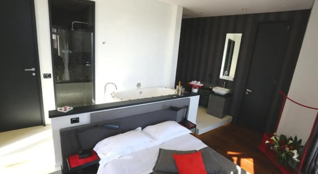 Полулюкс Gram Suites