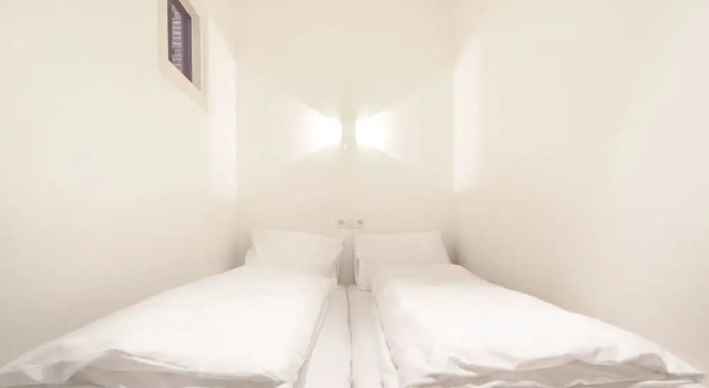 Двухместный номер Downstairs Invisible Hotel Not Hotel Amsterdam
