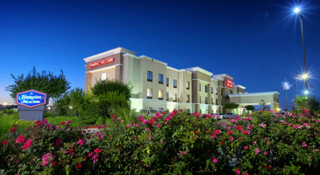 Hampton Inn & Suites Houston Rosenberg, Book Hotel Rosenberg Houston