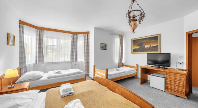 Четырёхместный семейный номер Standard Schlosshotel Marienbad