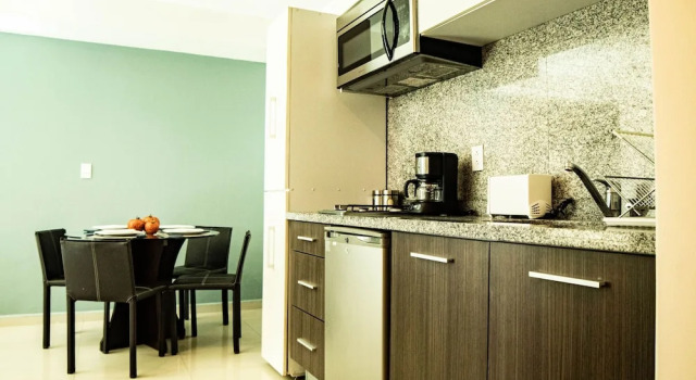 Tiny Apartment with Rooftop pool y GYM