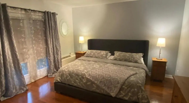 Люкс ApartHotelMontreal by Les Terrasses Saint Urbain 2225I2