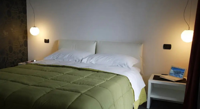 Le Formiche, Rezerwuj Hotel Hotele w Milazzo z basenem, Basen