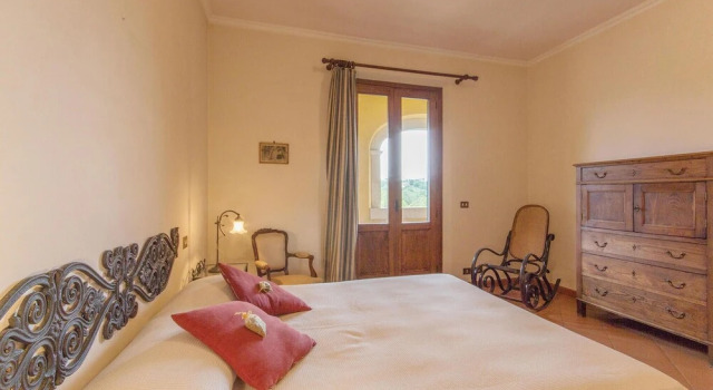 Awesome Home in Castiglione Del Lago With 7 Bedrooms, Outdoor Swimming Pool and Wifi, Забронировать Отель Отели Озера Тразимено с бассейном, Бассейн