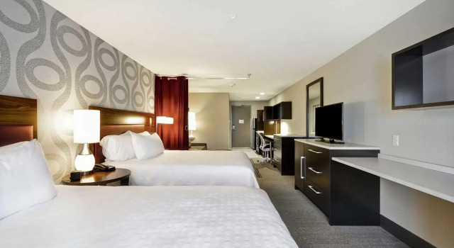 Студия Home2 Suites by Hilton KCI Airport