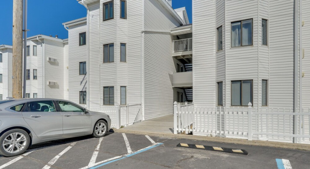 Charming Condo w/ Pool Access in Osage Beach!, Забронировать Отель Отели Осейдж-Бич 3 звезды, 3*