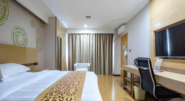 GreenTree Inn Changzhou Menghe Town Chengfeng Building