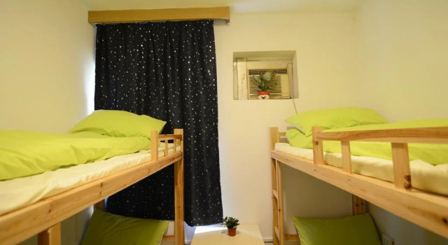 Zhuhai Liaofanwu Hostel, Book Hostel / Vandrerhjem Hostels i Zhuhai, Hostel / Vandrerhjem
