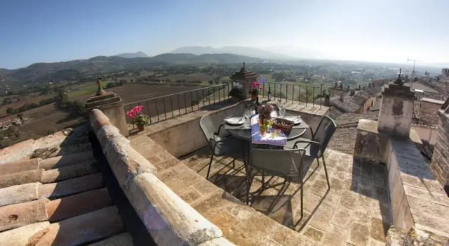 L'Antico Campanile, Varaa Hotelli Spello Umbria