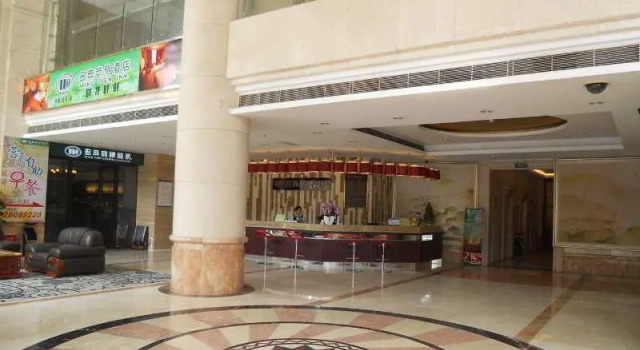 F Hotel Formerly Ming Tian Inn Long Hua Branch, Rezerwuj Hotel Hotele w Shenzhen z parkingiem, Parking