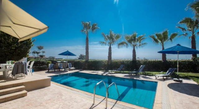 Вилла Sunny Coast Villa
