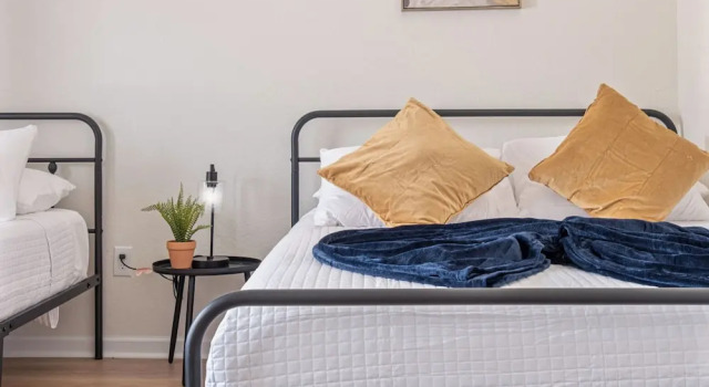 Апартаменты Bright and Clean 3 Bedroom Near Fun Riverwalk!