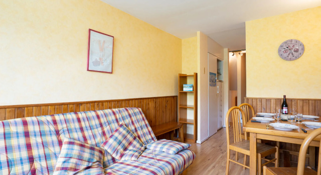 Les Lauzes - Freeloc Immobilier, Prenota Appartamento Hotel a Alvernia con parcheggio, Parcheggio