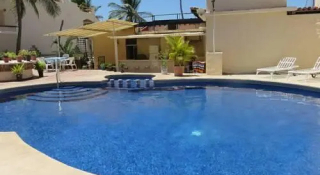 Bucerias Beach House, Забронировать Отель Отели Наярит с бассейном, Бассейн
