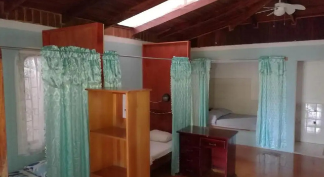 Hostel y Cabinas Tapandua