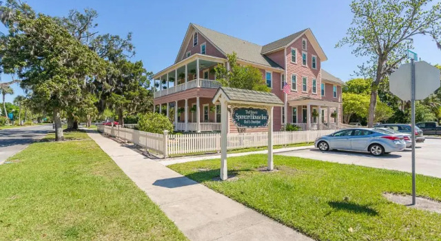 Номер Standard Spencer House Inn