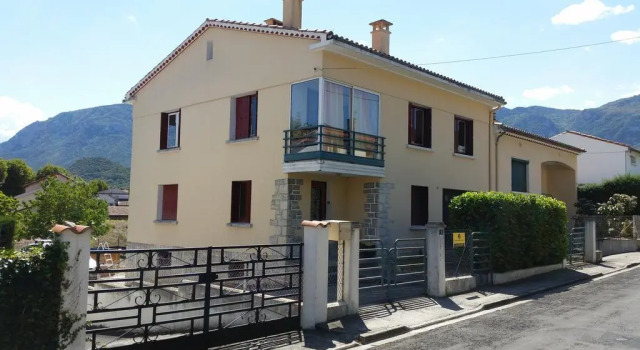 La Vue Quillan, Rezervovat Hotel Hotely v Corbières s bazénem, Bazén