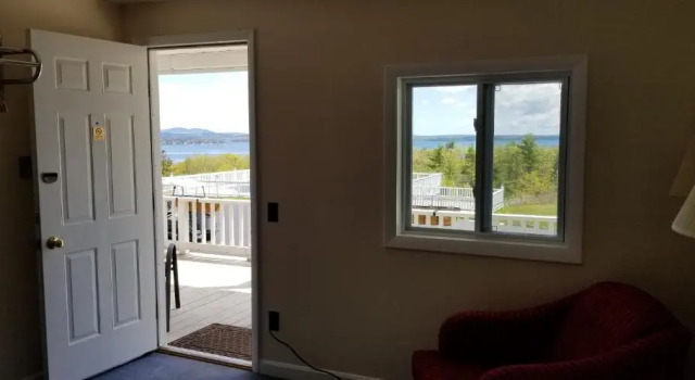 Номер Economy Acadia Ocean View Hotel