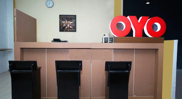 HER Mandiri Guest House by OYO Rooms, Book Guesthouse Balikpapan 