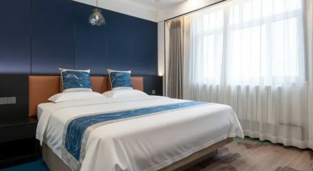 Люкс Deluxe Longhua Hotel