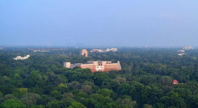 Двухместный номер с видом на город Le Meridien New Delhi