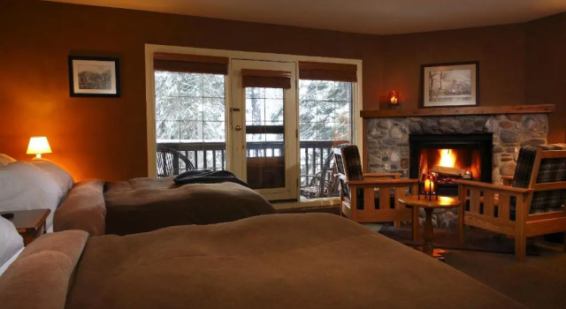 Standard quadruple chambre Emerald Lake Lodge