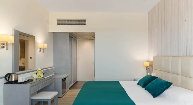 Двухместный номер Standard St George Beach Hotel & Spa Resort