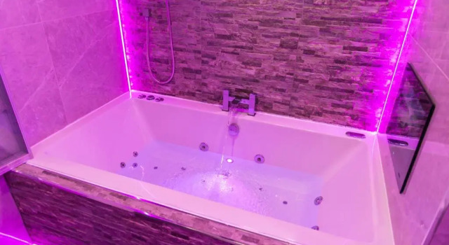 Апартаменты Velmora Suites Bradford