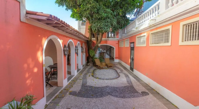 Casa Francisco Guest House, Забронировать Гостевой дом Гостевые дома Рио-де-Жанейро, рядом с Арка Лаппа, Гостевой дом