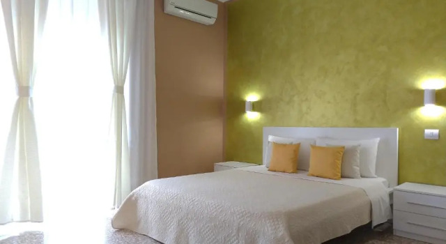 Коттедж с 2 комнатами Roman Holidays House Marconi