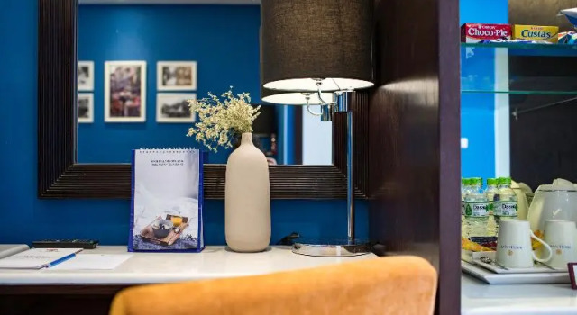 Номер Standard с балконом Hanoi Brilliant Hotel & Spa
