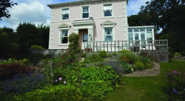 Sunny Bank House