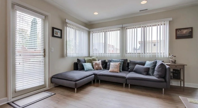 Island Breeze II 3 Bedrooms 2.5 Bathrooms Townhouse