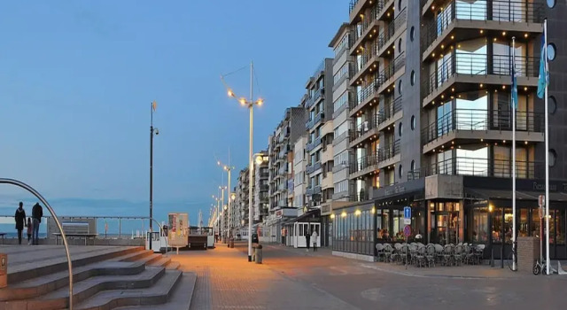 Апартаменты Apartment Koksijde Stunning Sea View