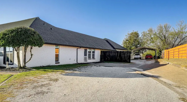 Апартаменты Granbury Studio - 10 Mins From Town + The Lake!