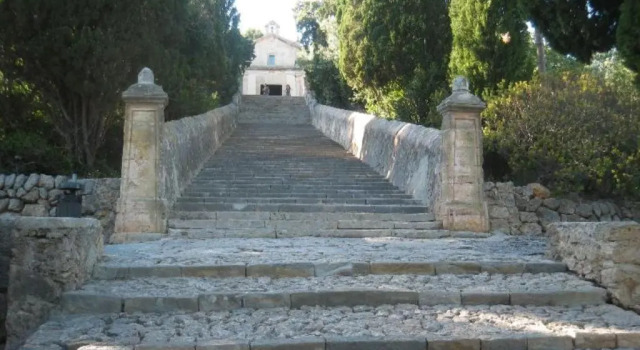 Villa Calvari, 42