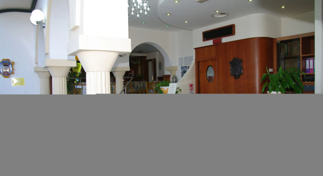 Hotel Villa Belvedere, Забронировать Отель Отели Чефалу с бассейном, рядом с Железнодорожная станция Чефалу, Бассейн