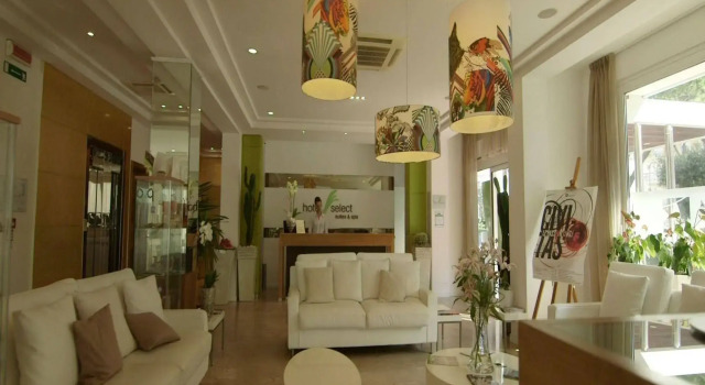 Hotel Select Suites & Spa / Apartments