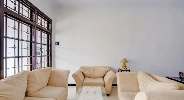 OYO 3467 White Residence