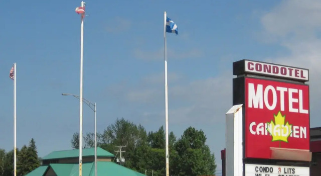 Condotel Motel Canadien, Забронировать Мотель Мотели Сент-Анн-де-Бопре, рядом с Côte de Beaupré cheese factory, Мотель