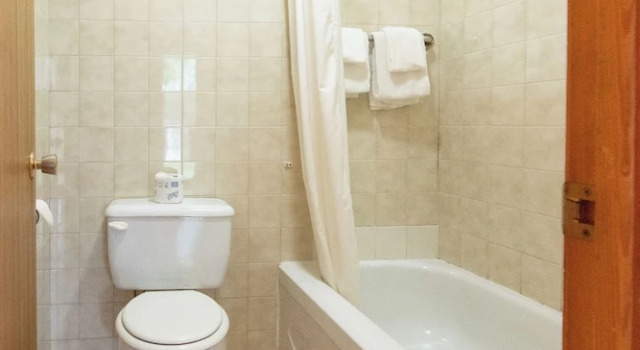 Двухместный номер Standard Hotel La Roche Pleureuse