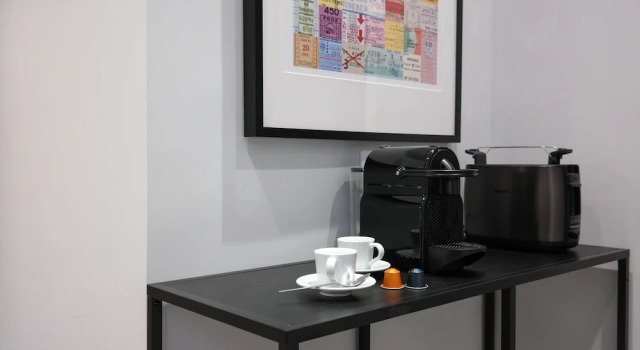 UPSTREET Chic and Cosy Flat in Plaka, Забронировать Апартаменты/квартира Отели Афины с парковкой, рядом с Центральный рынок Афин, Парковка