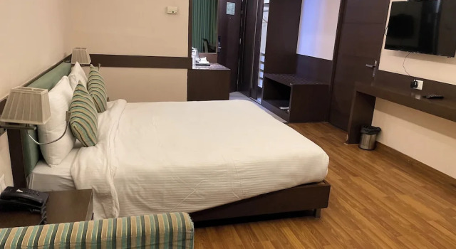 Номер Executive V Club Sohna Road