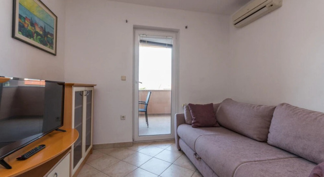 Awesome Apartment in Pakostane With 1 Bedrooms and Wifi
