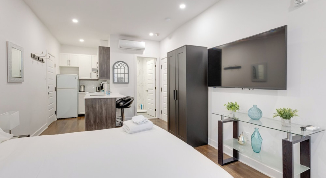 Студия Comfort Hotel Le Mile End - M11